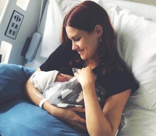 Hanne van K3 doet opmerkelijke uitspraak over zoontje Julien: “Hij is er geen fan van”