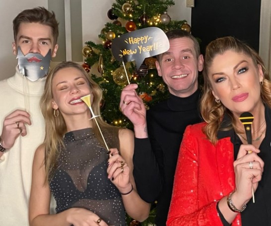 Kelly Pfaff overladen met reacties nadat ze deze foto deelt op haar Instagram