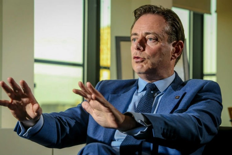 Bart De Wever ziet het erg fout aflopen met Greta Thunberg: “Dit dreigt er met haar te gebeuren als ze zo doorgaat”