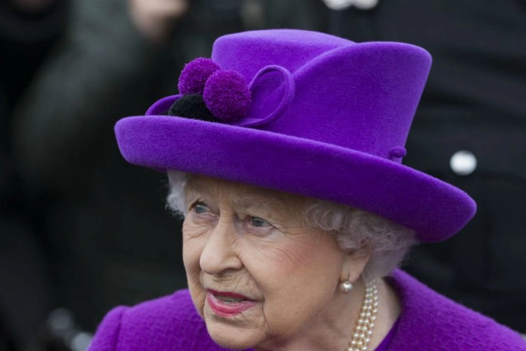 Queen Elizabeth gedwongen tot drastische maatregel: "Geen andere keus"