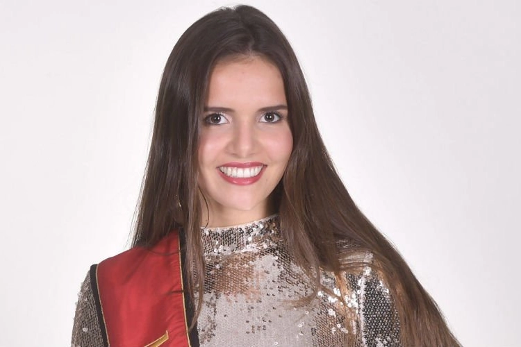 Ex-Miss België Romanie Schotte heeft heuglijk nieuws te melden