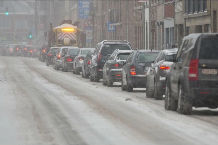 KMI waarschuwt met code geel: "Vandaag opnieuw pak sneeuw"