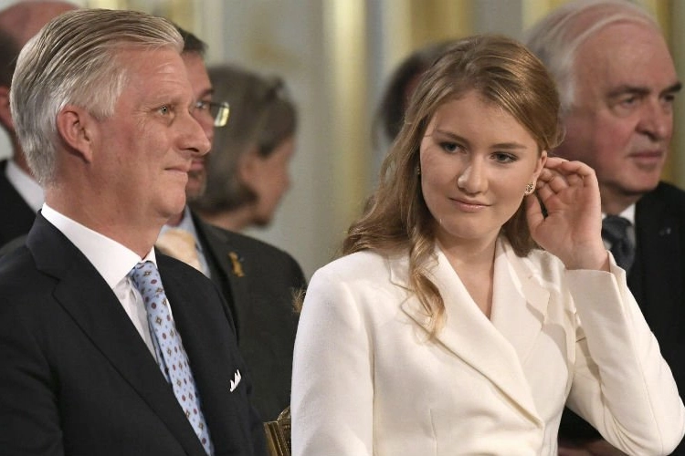 Royaltywatcher geschrokken door prinses Elisabeth en prins Gabriël: “Nog nooit gezien”