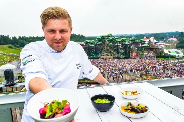 ‘Grillmasters’ – chef Seppe Nobels haalt fors uit naar klanten: “Ze stonken, waren arrogant en ongemanierd”