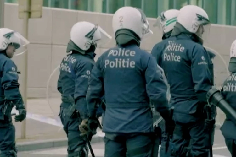 Brusselse politie heeft problemen met drugsdealers: "Stevenen af op een oorlog"