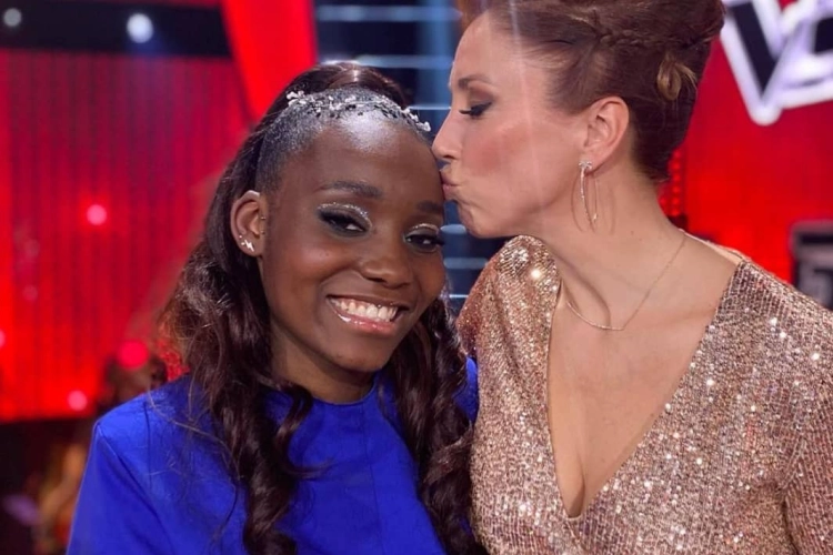 Natalia schuwt de grote woorden niet nadat Grace ‘The Voice’ gewonnen heeft