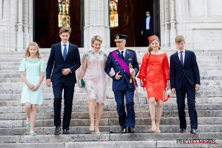 Koninklijke familie verplaatst zich op opvallende manier door de Gentse binnenstad: “Beetje sporten doet deugd”