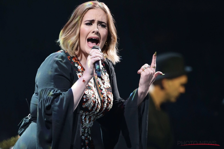 'Adele heeft verrassende plannen met haar kersverse vriend'