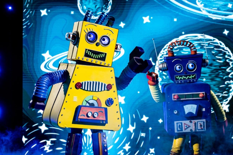 Robots keren terug in ‘The Masked Singer’ en hebben ook nog iets te zeggen aan de finalisten