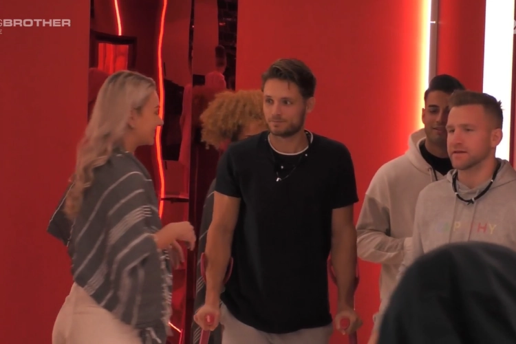 Kristof en Tobias overlopen in ‘Big Brother’ wie ze deze week gaan nomineren: “Tussen deze drie namen gaat het”