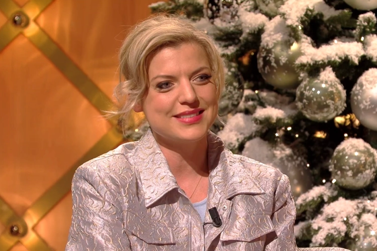 Ella Leyers in tranen na heel mooi geschenk van haar zus Billie