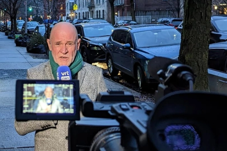 VRT-correspondent Björn Soenens getroffen door longkanker: "Met spoed naar het ziekenhuis"