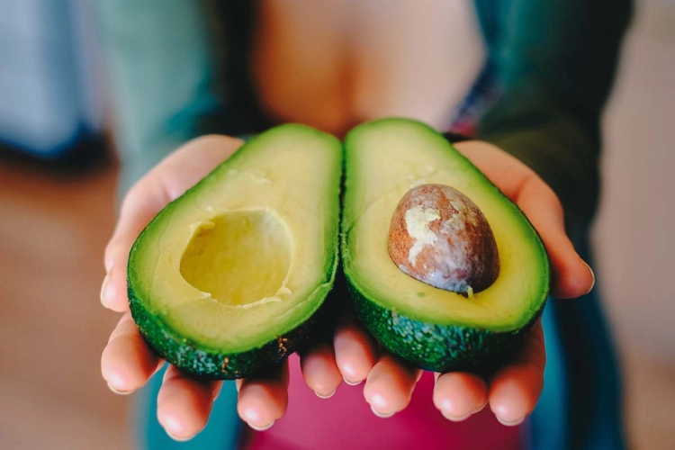 Vreselijk: Hierdoor eet je beter geen avocado's